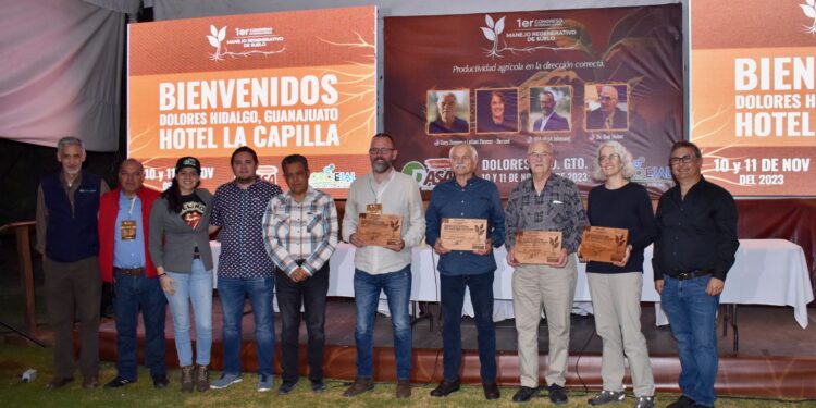 MANEJO REGENERATIVO DE SUELO: PRODUCTIVIDAD AGRÍCOLA EN LA DIRECCIÓN CORRECTA