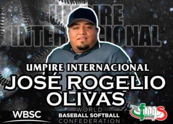 RECIBE COAHUILENSE JOSÉ ROGELIO OLIVAS CERTIFICADO INTERNACIONAL COMO AMPÁYER