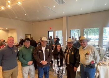 Conocen Alguaciles de Indiana, el trabajo que se hace para contener a grupos de migrantes que cruzan entre Coahuila y Texas