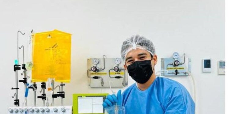 Científico de Coahuila es nominado al premio internacional por su contribución en investigación contra el cáncer