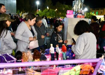 En Piedras Negras, participan  40 emprendedores en la Expo y Mercado local