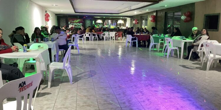 Celebra CROC su tradicional Posada en Acuña