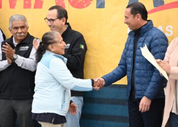 Muy contento por el respaldo que le otorga la ciudadanía, asegura Emilio de Hoyos