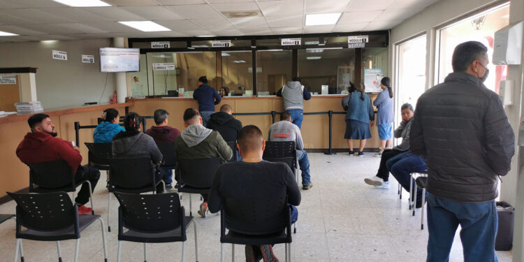 Llaman a contribuyentes del control vehicular a aprovechar últimos días con incentivos