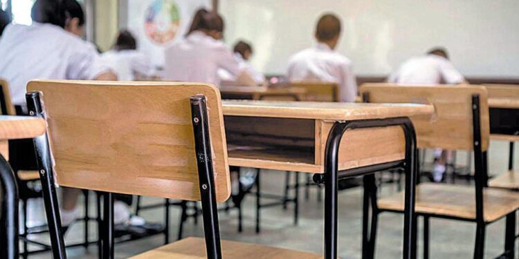 Para que no deserten de su educación les buscan Padrinos a niños de escasos recursos económicos