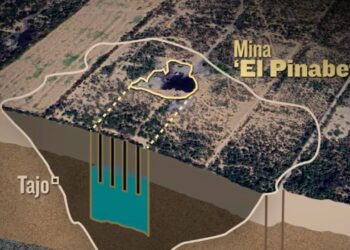 Rescatan los primeros dos cuerpos de mineros en «El Pinabete»