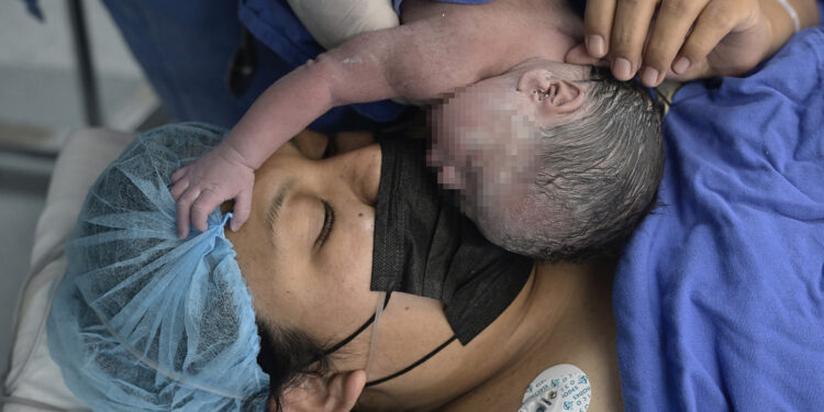 ¡Fue niño! El primer bebé del 2024 se llama Mario Elian, nació en el IMSS de Tlalnepantla