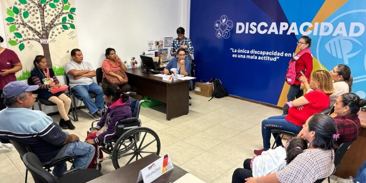 Llaman a aprovechar los programas del DIF para personas con discapacidad