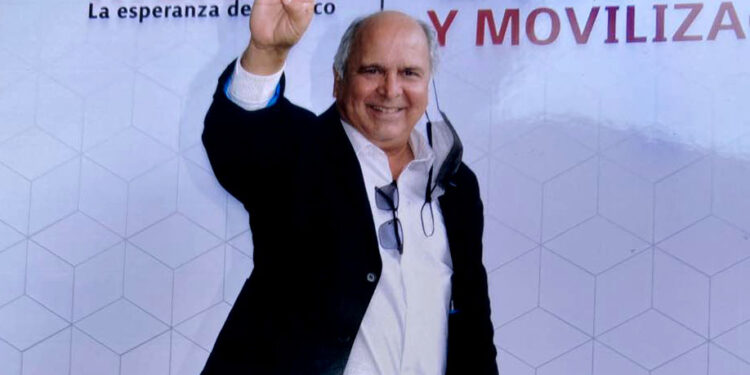 Empresario Coahuilense comprometido con México.