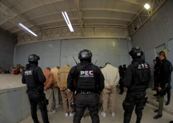 SE REALIZA SEGUNDO TRASLADO DE REOS A CENTRO PENITENCIARIO DE MONCLOVA