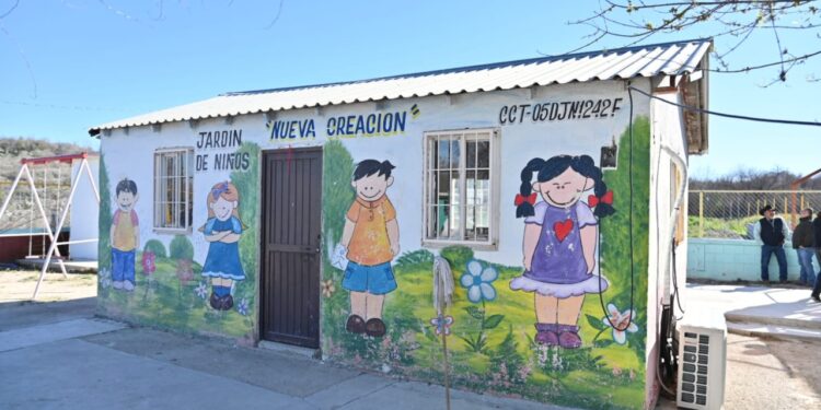 GOBIERNO MUNICIPAL ENTREGÓ AULA A ALUMNOS DEL JARDÍN DE NIÑOS DE NUEVA CREACIÓN DEL EJIDO LAS CUEVAS GARANTIZANDO CON ELLO SU SEGURIDAD