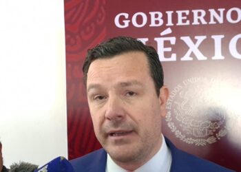 Resta importancia a declaración de Greg Abbott sobre la acusación de carteles del narcotráfico