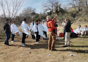 Grupo Beta del INM Piedras Negras, rescata del Río Bravo a 73 migrantes y localiza tres cuerpos