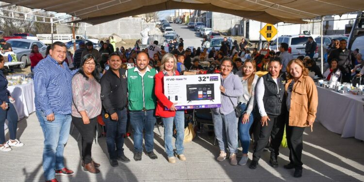 APOYA ALCALDESA ECONOMÍA DE FAMILIAS EN LA DEPORTIVA