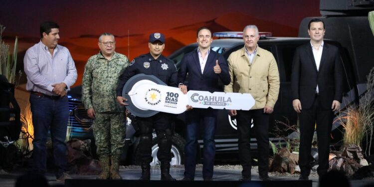 Fortalece Manolo modelo de seguridad con 150 patrullas y vehículos tácticos