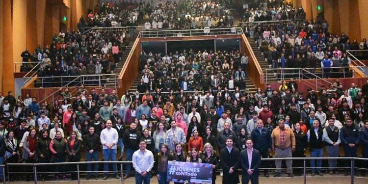 ENTREGAN MÁS DE 5 MIL TARJETAS «JÓVENES CON TODO» 2024