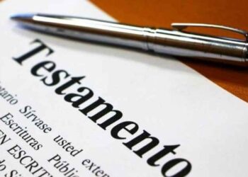 En unidad familiar se puede definir un testamento: Notaria