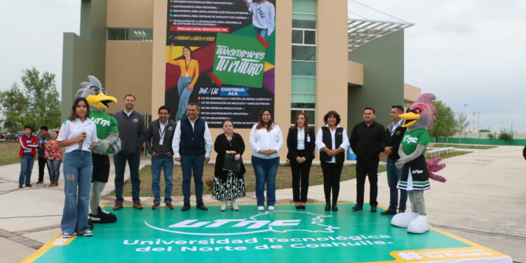 Van por más de dos mil alumnos para que cursen carreras; ingenierías o licenciaturas