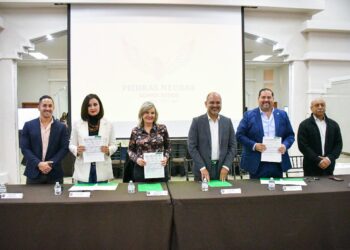 SUSCRIBEN CONVENIO PARA PROGRAMA DE MICROCRÉDITOS