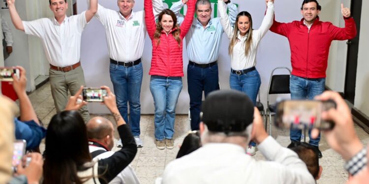 TENDRÁN ESPECIAL ATENCIÓN MONCLOVA Y LA REGIÓN CENTRO DESDE EL SENADO DE LA REPUBLICA: MIGUEL RIQUELME Y MARIA BÁRBARA CEPEDA.