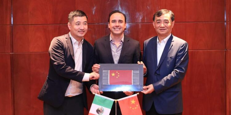 LLEGA INVERSIÓN POR MÁS DE 10 MIL MILLONES DE PESOS A COAHUILA: MANOLO