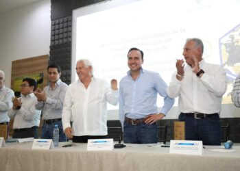 SEGUIREMOS IMPULSANDO LA INDUSTRIA AGROALIMENTARIA DE COAHUILA: MANOLO