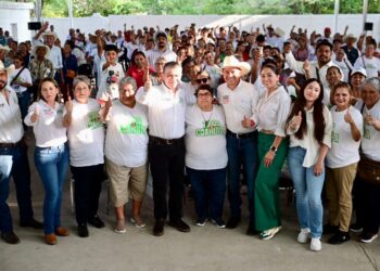 CUMPLE  RIQUELME  SU COMPROMISO  DE RECORRER TODO EL ESTADO.