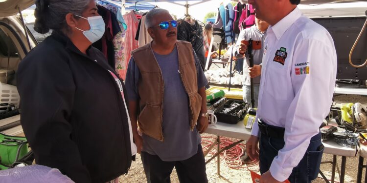 Piden acuñenses a Emilio que les resuelva su M2