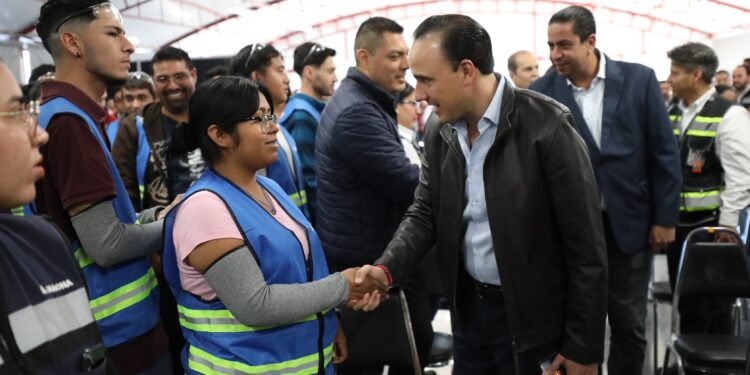 EN COAHUILA TRABAJAMOS EN EQUIPO POR LA ESTABILIDAD LABORAL: MANOLO