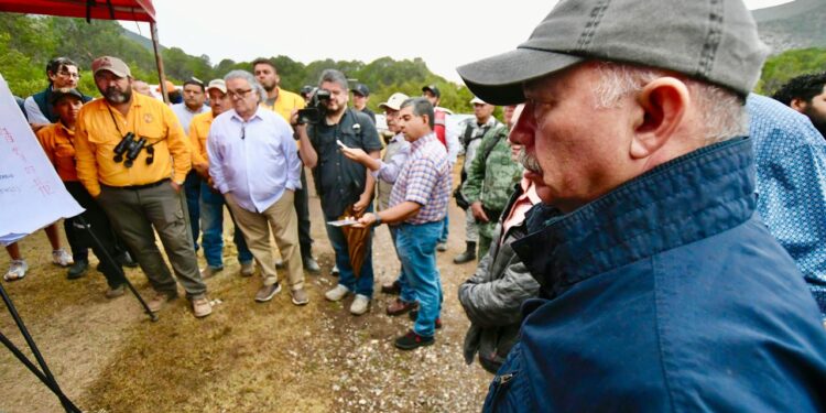 SE CONTINÚA EL COMBATE A INCENDIOS FORESTALES EN COAHUILA