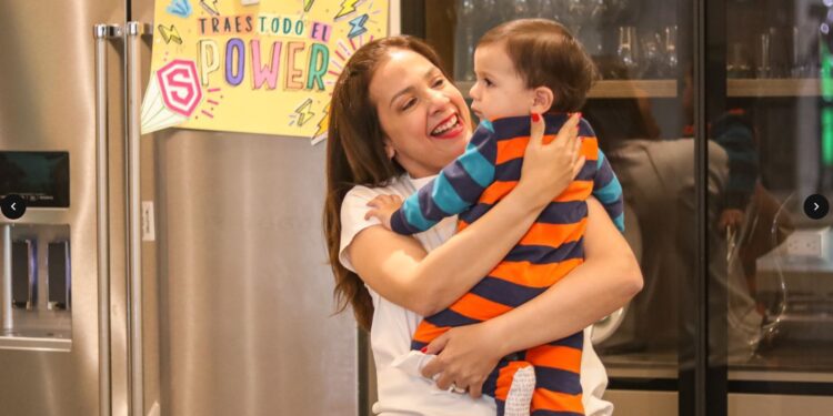 Legislaré para que las madres y sus hijos tengan un mundo lleno de oportunidades: Sonia Villarreal