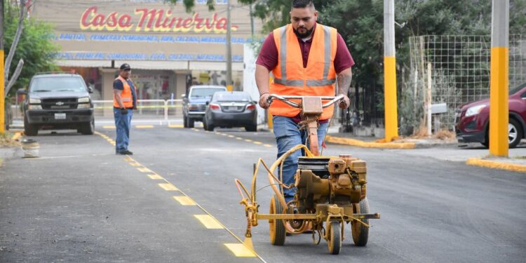 SUPERVISAN INICIO Y FINALIZACIÓN DE DIVERSAS OBRAS