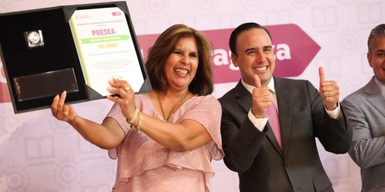 Inician festejos de los maestros en Coahuila