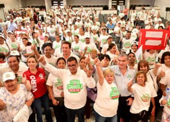 JUNTO A LA SOCIEDAD CIVIL ORGANIZADA GANAREMOS LAS ELECCIONES: RIQUELME Y  MARÍA BÁRBARA.