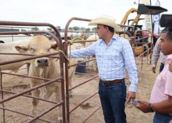 TODO EL RESPALDO A LOS PRODUCTORES DEL CAMPO COAHUILENSE: MANOLO