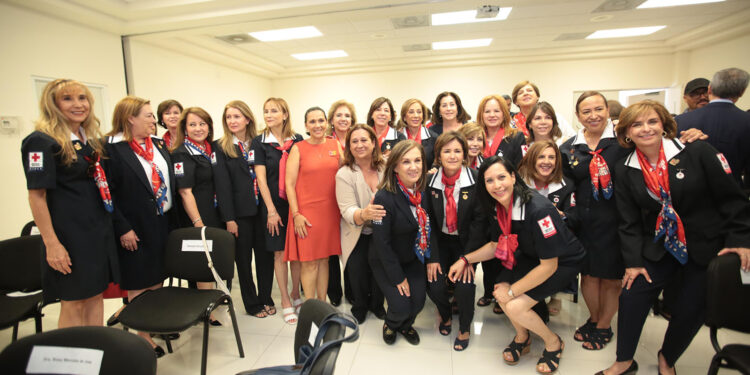 EN EQUIPO PODEMOS BENEFICIAR A MÁS COAHUILENSES: LILIANA SALINAS