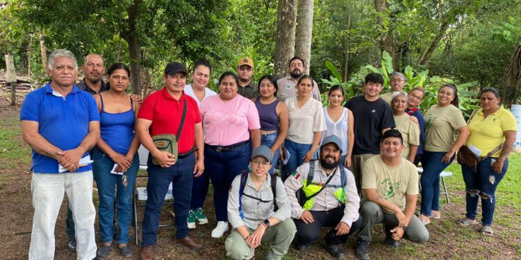ESPECIALISTAS DE AZCARM Y COMUNIDADES LOCALES DISEÑAN OBSERVATORIO CIUDADANO PARA PROTEGER A LOS MONOS SARAGUATOS