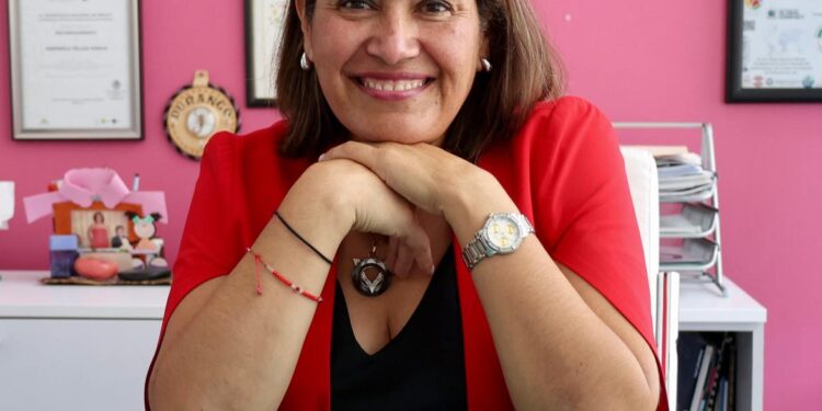 DEBEN MUJERES INCIDIR EN EL FUTURO DE LA ECONOMÍA PARA EL DESARROLLO DE MÉXICO: REDMUEM