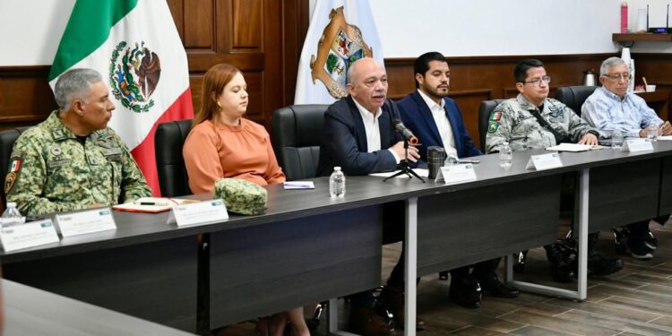 ACUERDAN AUTORIDADES ACCIONES PARA MEJORAR LA SEGURIDAD EN EL TRAMO CARRETERO “LOS CHORROS”
