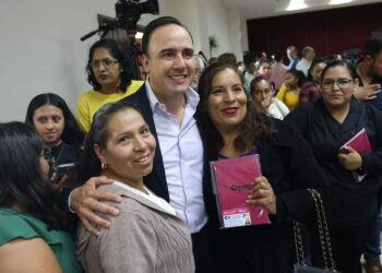 LA FORTALEZA DE COAHUILA RADICA EN NUESTRAS MUJERES: MANOLO