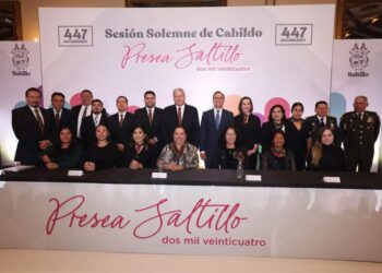 ENTREGAN MANOLO Y CHEMA PRESEA SALTILLO