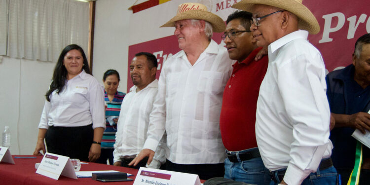 Cuidado de agua y suelo, prioridad en políticas para el campo: Villalobos Arámbula