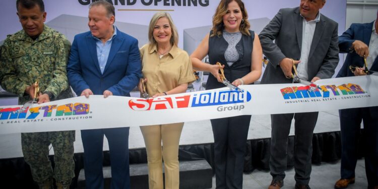 INAUGURA ALCALDESA PLANTA DE SAF HOLLAND EN PIEDRAS NEGRAS