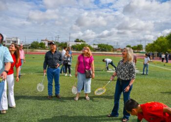 VISITA ALCALDESA A NIÑOS DE LOS CAMPAMENTOS DE VERANO
