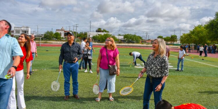 VISITA ALCALDESA A NIÑOS DE LOS CAMPAMENTOS DE VERANO