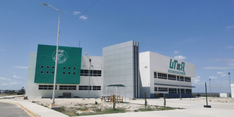 Actualiza UTCA su modelo educativo en cada región de Coahuila