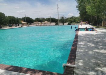 Ofrecen cursos de verano en el polideportivo La Fe