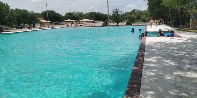 Ofrecen cursos de verano en el polideportivo La Fe