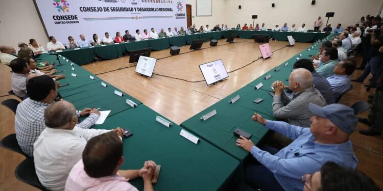 INSTALA MANOLO EL CONSEJO DE SEGURIDAD Y DESARROLLO REGIONAL EN LA CENTRO-DESIERTO