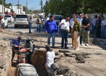 REPARA SIMAS DRENAJE EN LA ZONA CENTRO